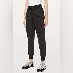 NWOT Lululemon Dance Studio Jogger *29"
Black